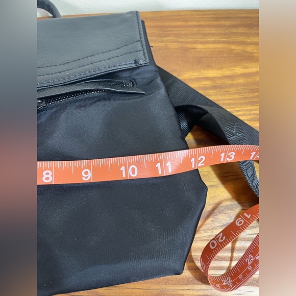 Botkier New york Mini trigger Backpack black pockets nylon straps - Picture 6 of 7